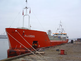 Alcedo alongside A&P Frontage Teesside, 2006